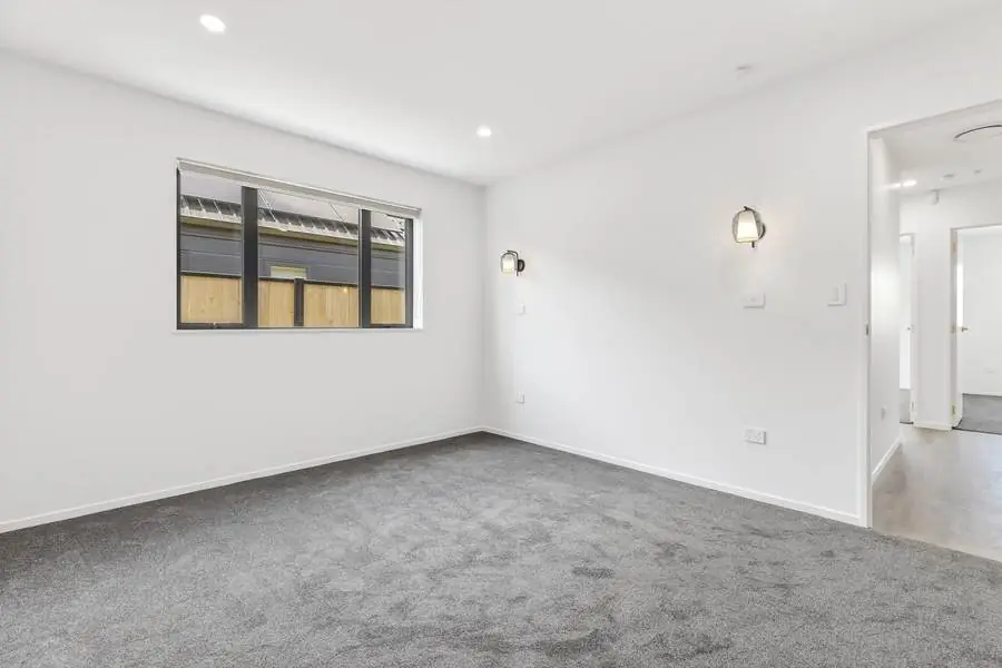 23 Wooing Tree — Bedroom